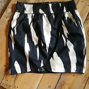 Beautiful black and white crossover skirt.